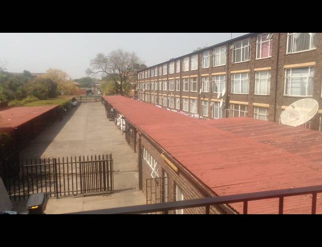 3 BEDROOM APARTMENT FOR SALE IN RUSTENBURG CENTRAL